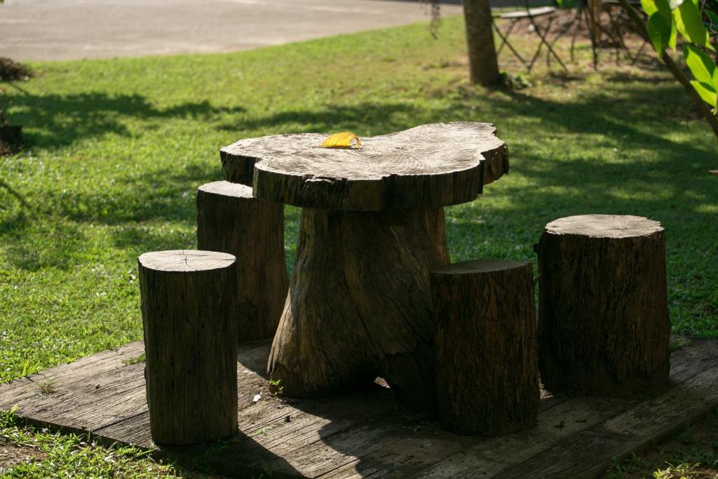 Garden table